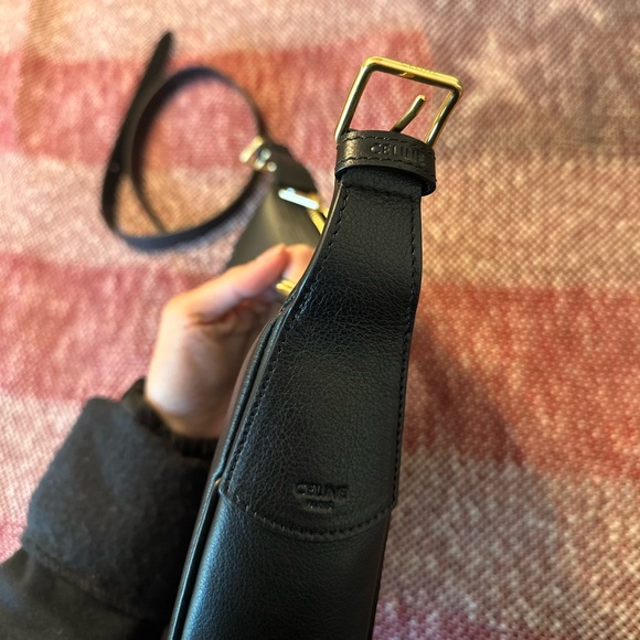 CELINE HELOISE BAG CUIR TRIOMPHE IN SUPPLE CALFSKIN BLACK HOBO MEDIUM - Picture 3 of 12